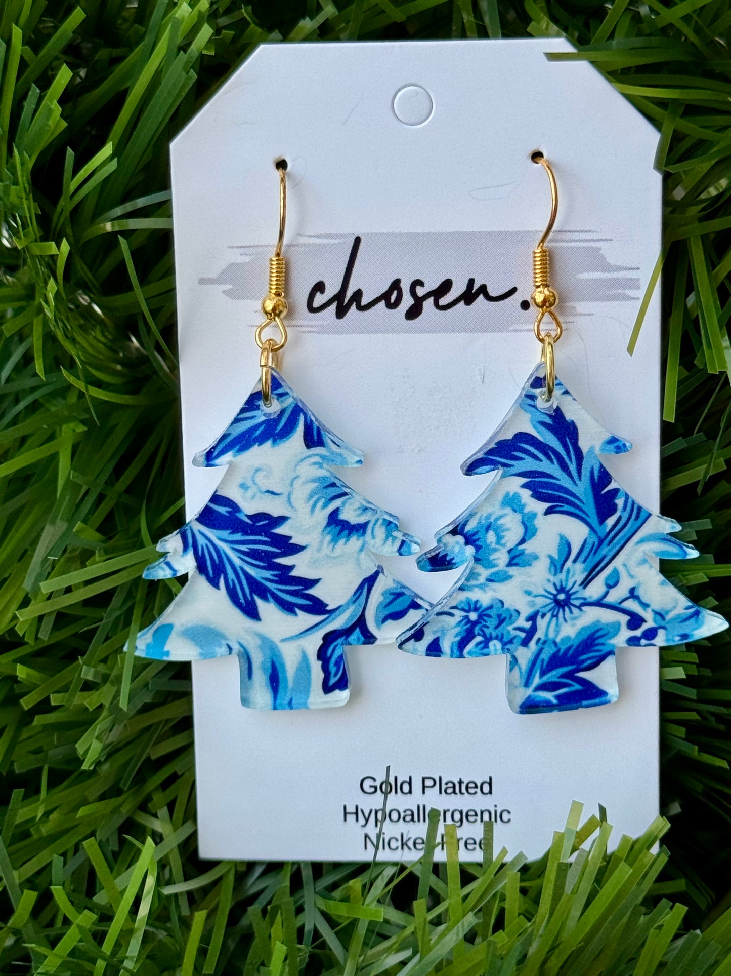 The Blue Willow Christmas Collection