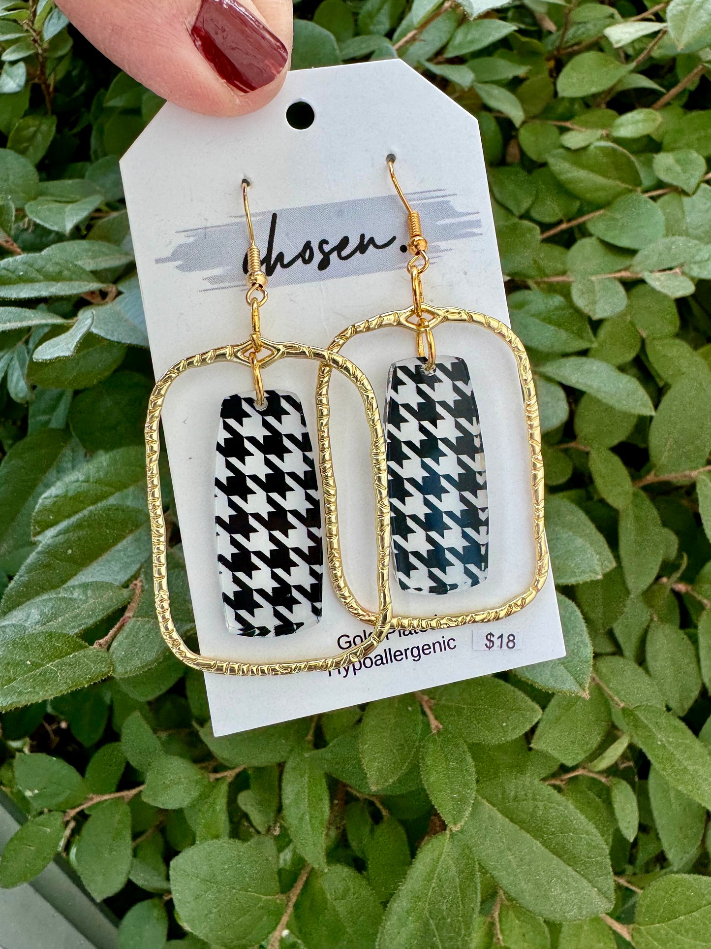 The Sarah Houndstooth Earring Collection